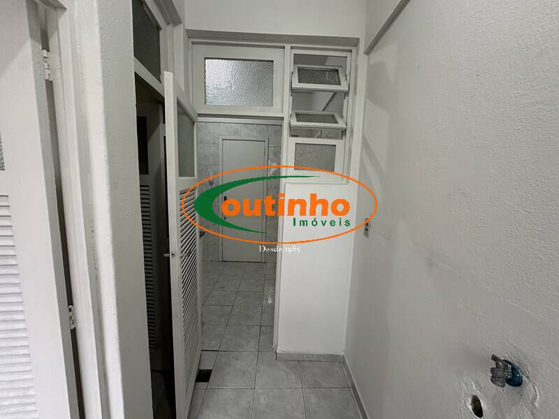 Apartamento à venda com 2 quartos, 70m² - Foto 19