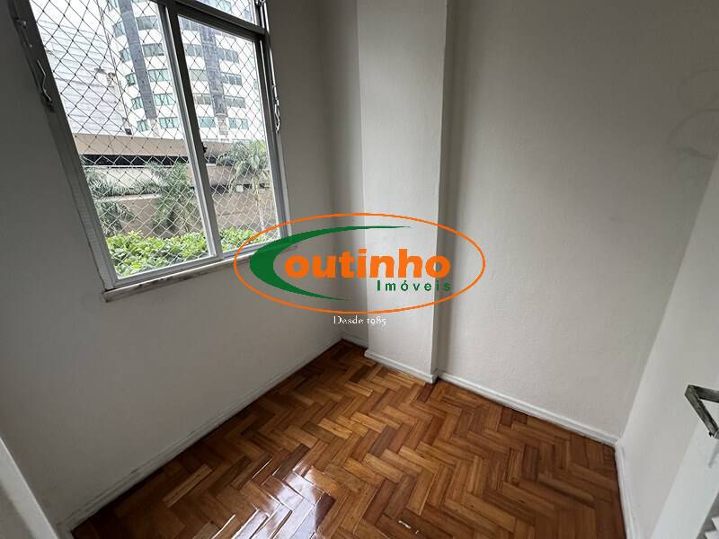Apartamento à venda com 2 quartos, 70m² - Foto 20