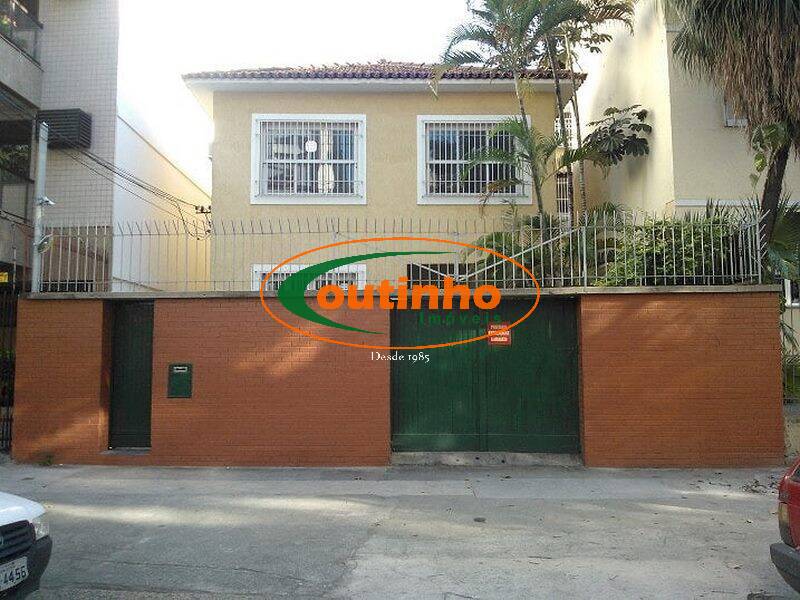 Casa à venda com 4 quartos, 328m² - Foto 2