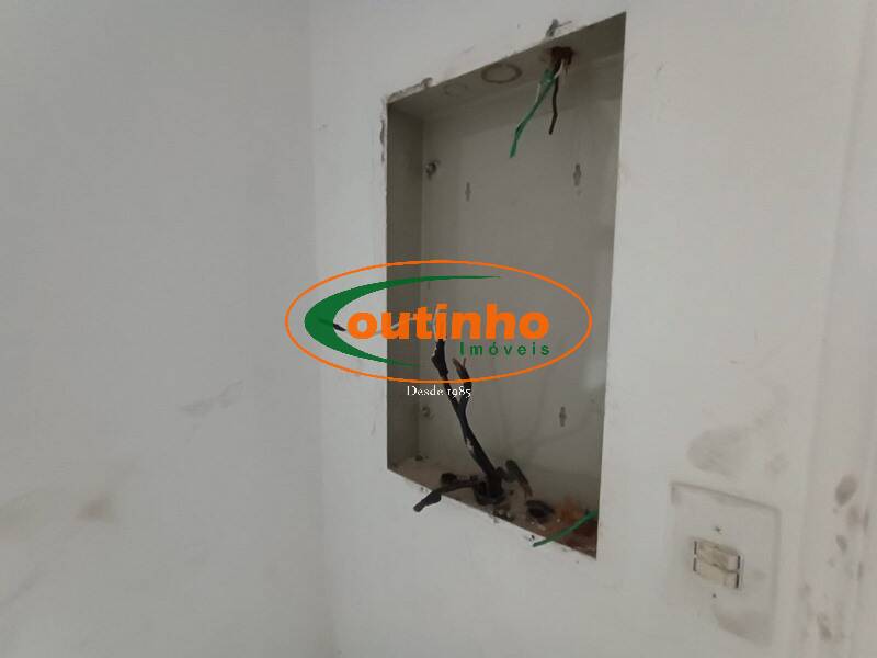 Casa à venda com 4 quartos, 328m² - Foto 12