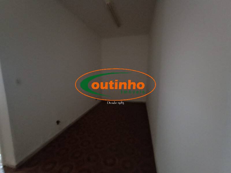 Casa à venda com 4 quartos, 328m² - Foto 13