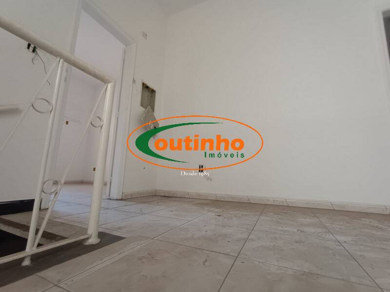 Casa à venda com 4 quartos, 328m² - Foto 22