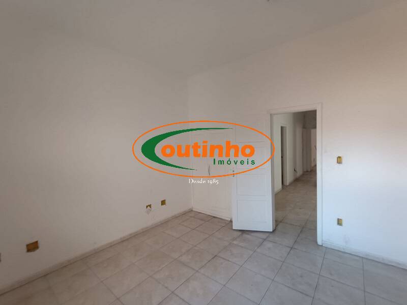 Casa à venda com 4 quartos, 328m² - Foto 24