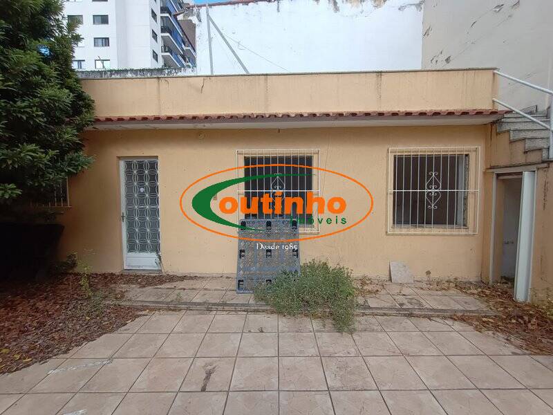 Casa à venda com 4 quartos, 328m² - Foto 3