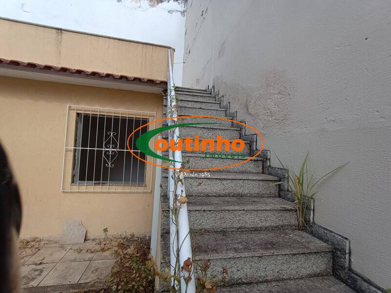 Casa à venda com 4 quartos, 328m² - Foto 37
