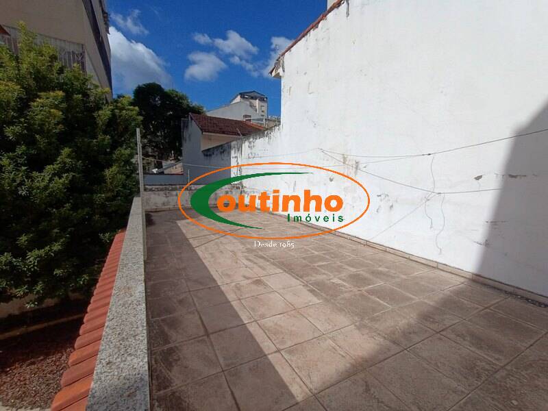 Casa à venda com 4 quartos, 328m² - Foto 39