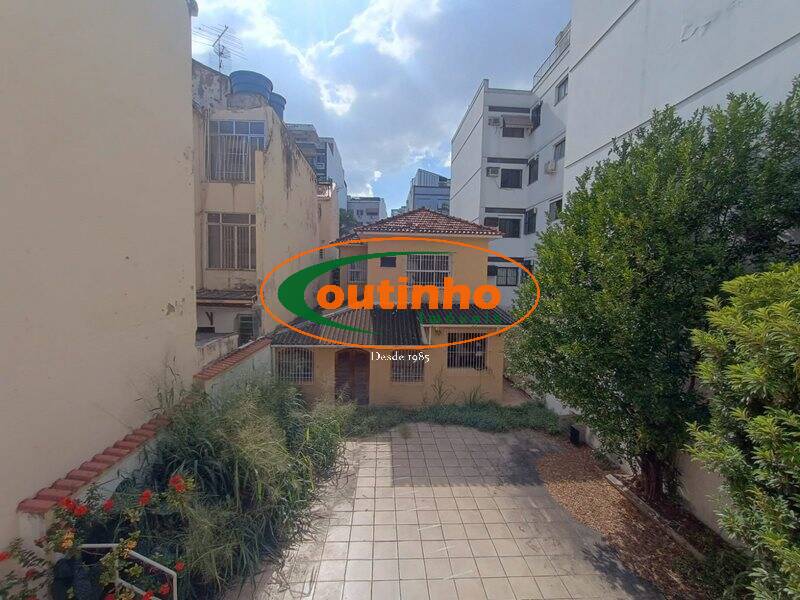 Casa à venda com 4 quartos, 328m² - Foto 6