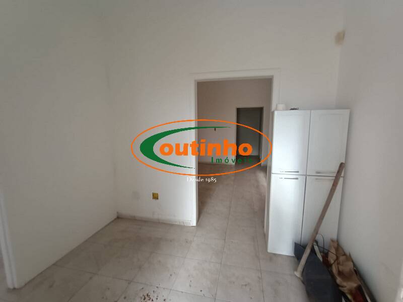 Casa à venda com 4 quartos, 328m² - Foto 40