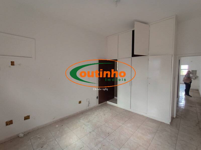 Casa à venda com 4 quartos, 328m² - Foto 42