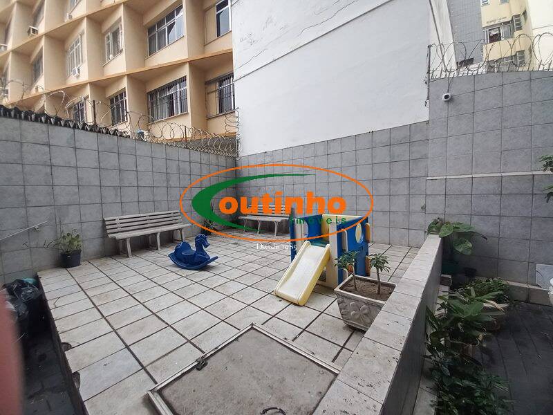 Apartamento à venda com 3 quartos, 90m² - Foto 25