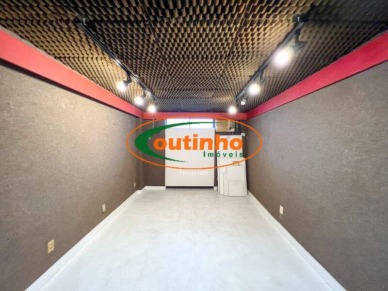 Casa à venda com 3 quartos, 125m² - Foto 11