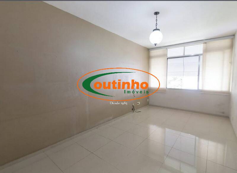 Apartamento à venda com 2 quartos, 60m² - Foto 1