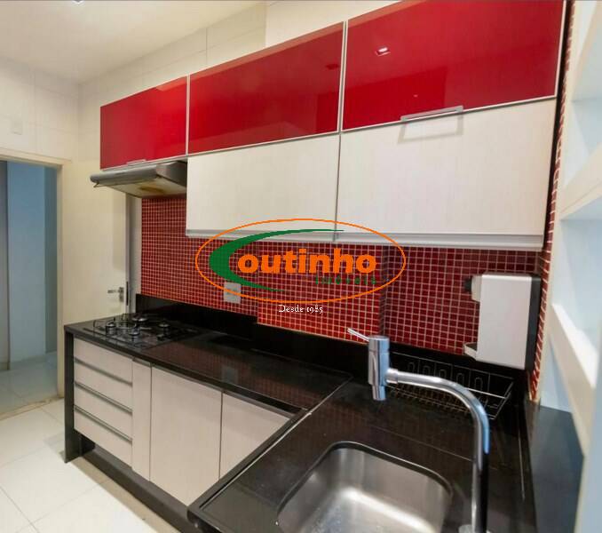 Apartamento à venda com 2 quartos, 60m² - Foto 32
