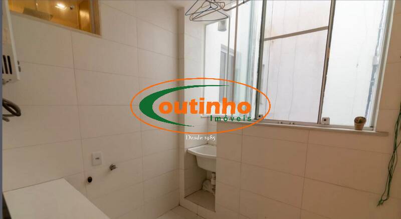 Apartamento à venda com 2 quartos, 60m² - Foto 33