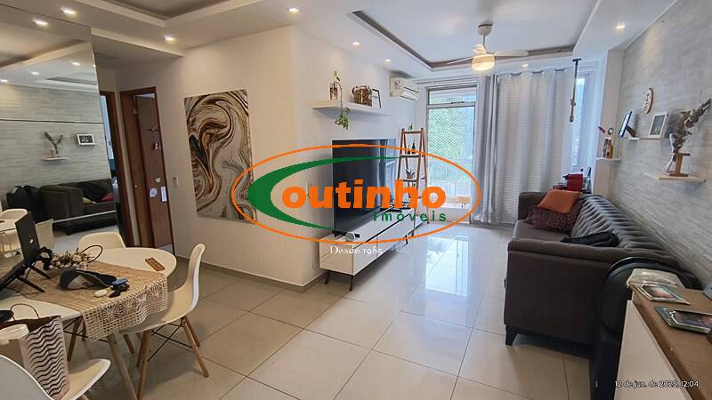 Apartamento à venda com 3 quartos, 83m² - Foto 3