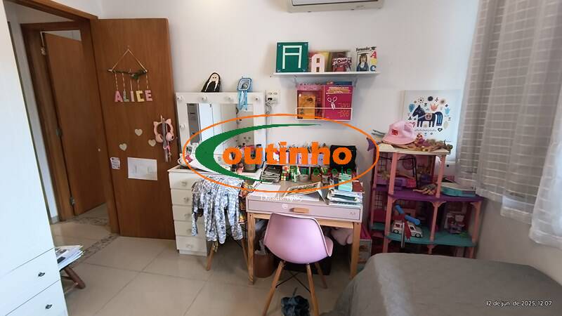 Apartamento à venda com 3 quartos, 83m² - Foto 18