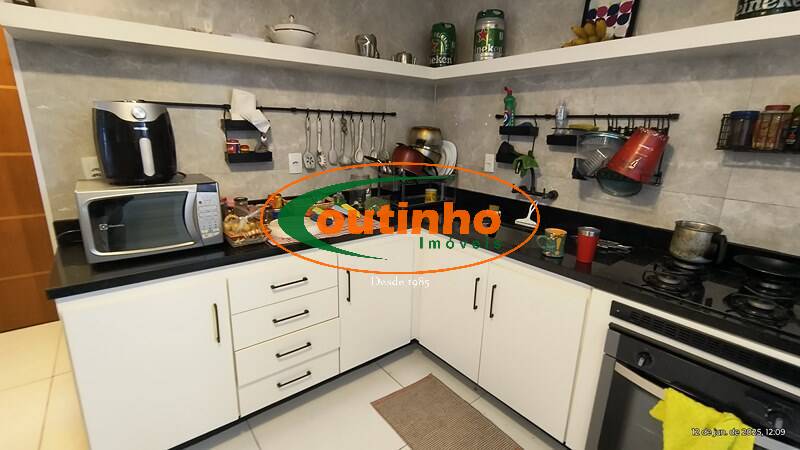 Apartamento à venda com 3 quartos, 83m² - Foto 26