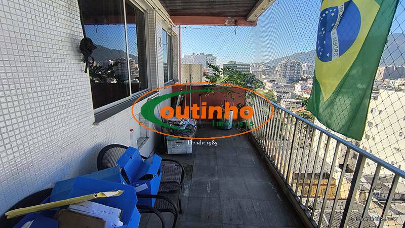 Apartamento à venda com 2 quartos, 98m² - Foto 2