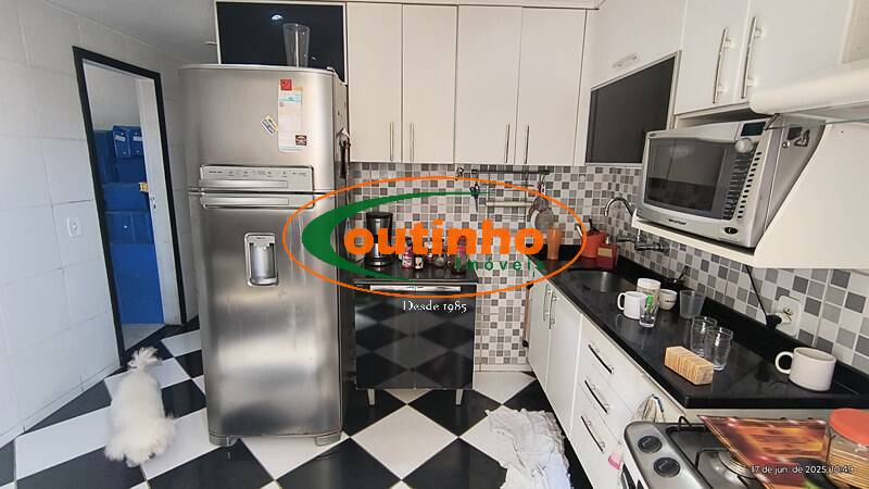 Apartamento à venda com 2 quartos, 98m² - Foto 27