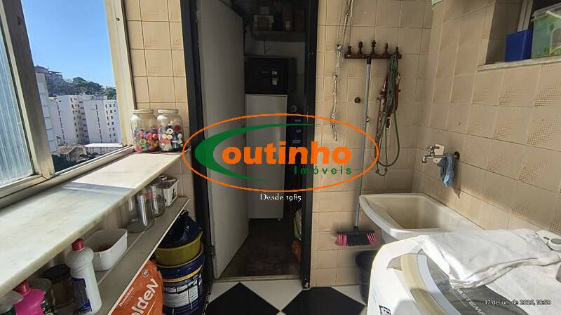 Apartamento à venda com 2 quartos, 98m² - Foto 31