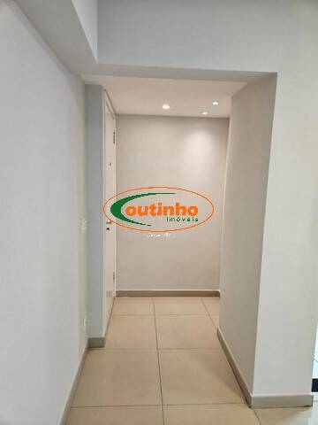 Apartamento à venda com 2 quartos, 65m² - Foto 24