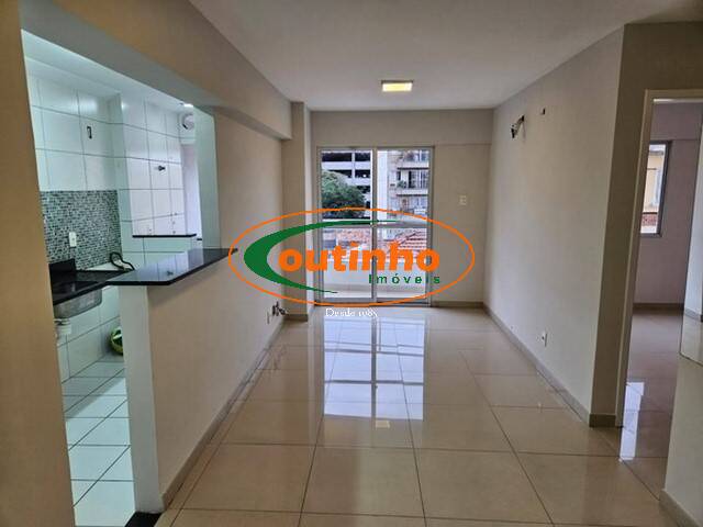 Apartamento à venda com 2 quartos, 65m² - Foto 30