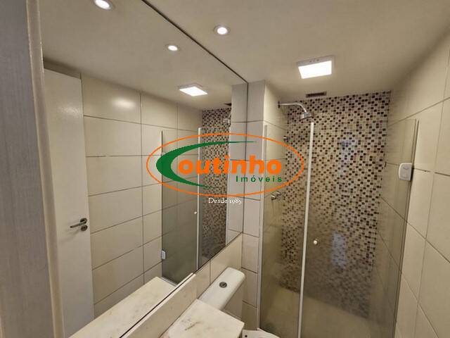 Apartamento à venda com 2 quartos, 65m² - Foto 48