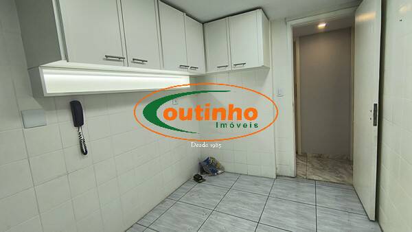 Apartamento à venda com 2 quartos, 102m² - Foto 28