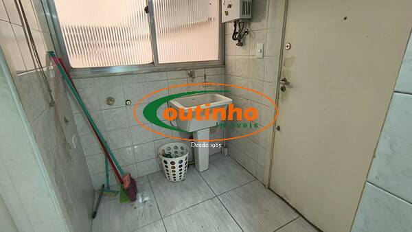 Apartamento à venda com 2 quartos, 102m² - Foto 30