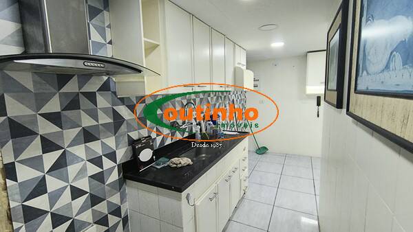 Apartamento à venda com 2 quartos, 102m² - Foto 32