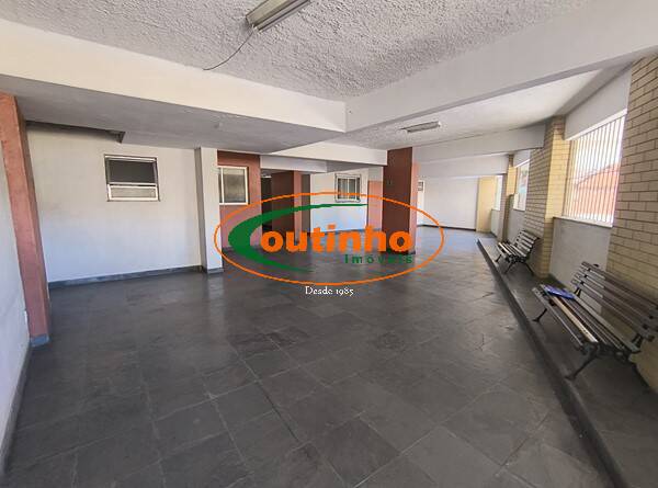 Apartamento à venda com 2 quartos, 102m² - Foto 43