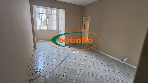 Apartamento à venda com 3 quartos, 96m² - Foto 1