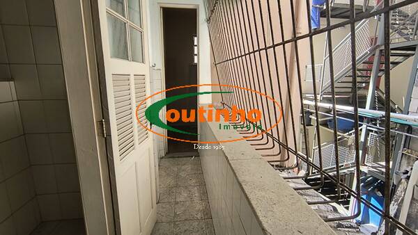 Apartamento à venda com 3 quartos, 96m² - Foto 23