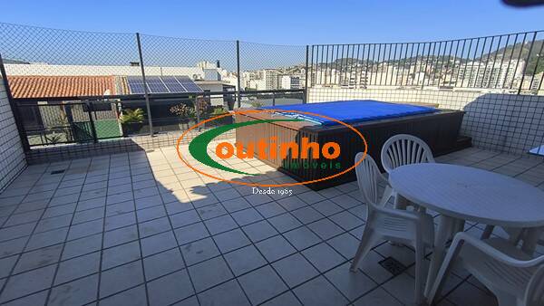 Cobertura, 3 quartos, 189 m² - Foto 1