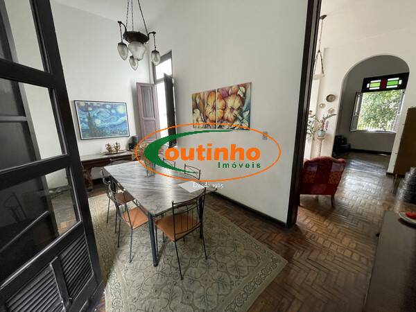 Casa, 5 quartos, 240 m² - Foto 15