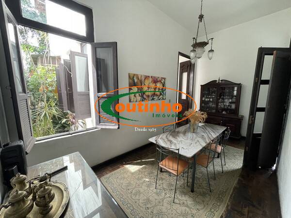 Casa, 5 quartos, 240 m² - Foto 19