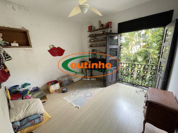 Casa, 5 quartos, 240 m² - Foto 35