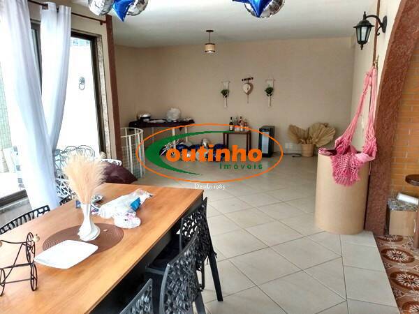 Cobertura, 3 quartos, 242 m² - Foto 37