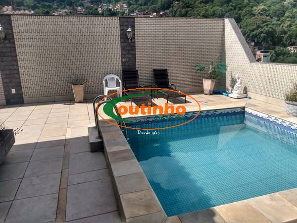 Cobertura, 3 quartos, 242 m² - Foto 4