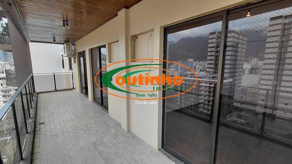 Apartamento, 3 quartos, 136 m² - Foto 1