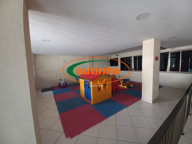 Apartamento à venda com 2 quartos, 107m² - Foto 19