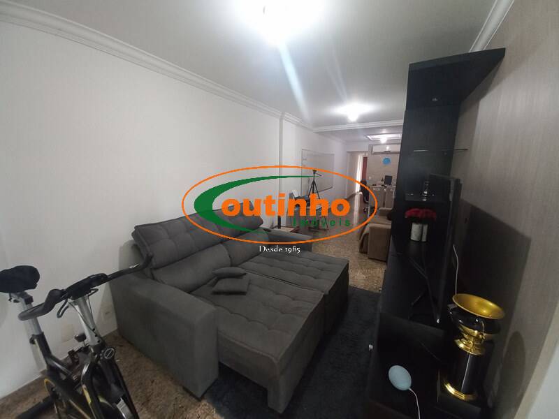 Apartamento à venda com 2 quartos, 107m² - Foto 3