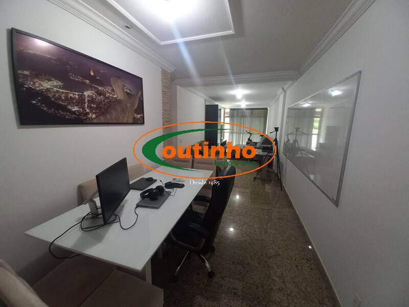 Apartamento à venda com 2 quartos, 107m² - Foto 2