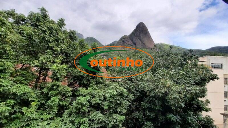 Apartamento à venda com 3 quartos, 106m² - Foto 2