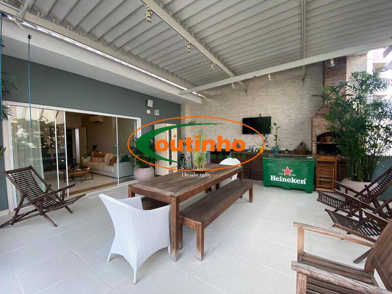 Cobertura à venda com 3 quartos, 200m² - Foto 2