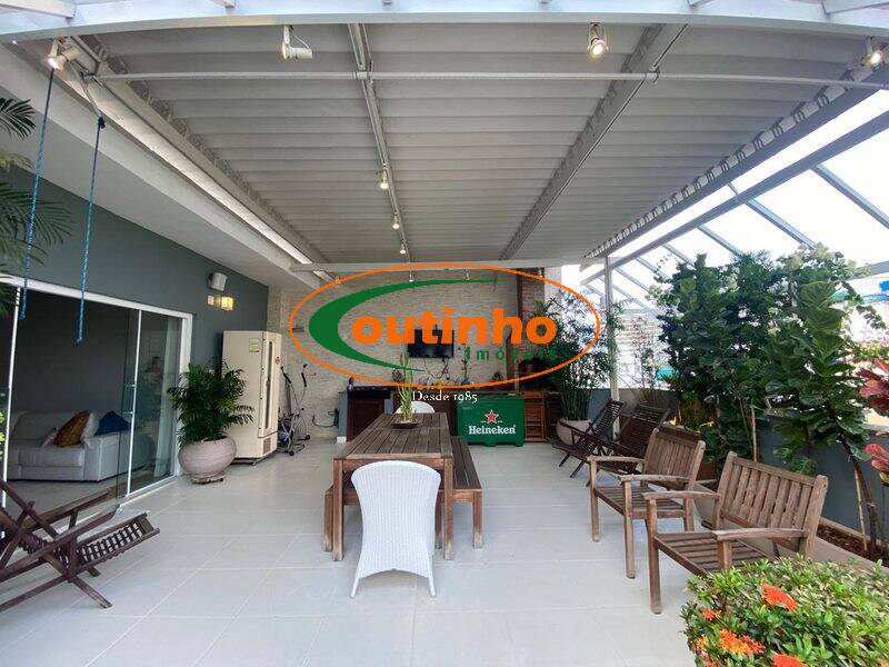 Cobertura à venda com 3 quartos, 200m² - Foto 3