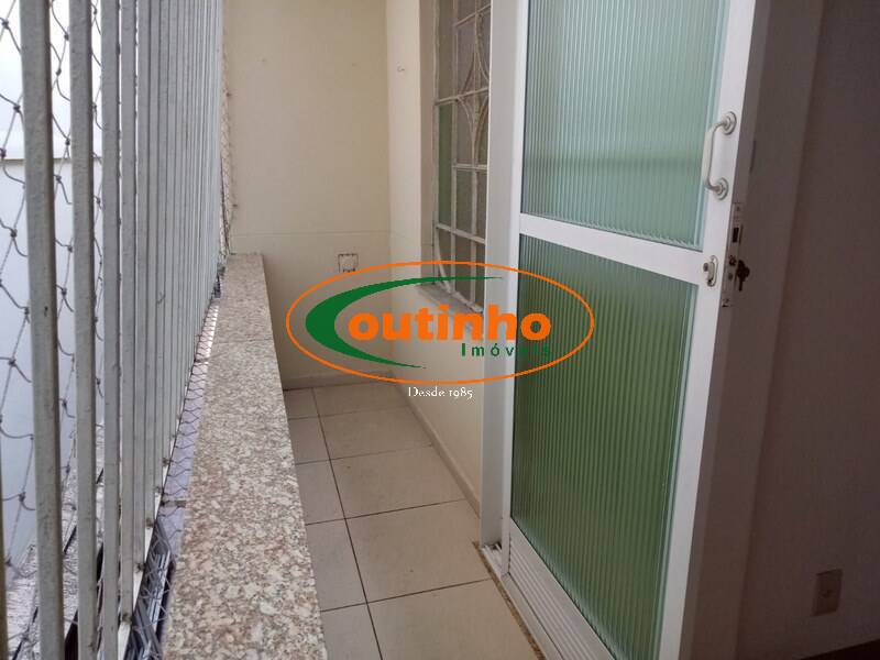 Apartamento à venda com 2 quartos, 78m² - Foto 3