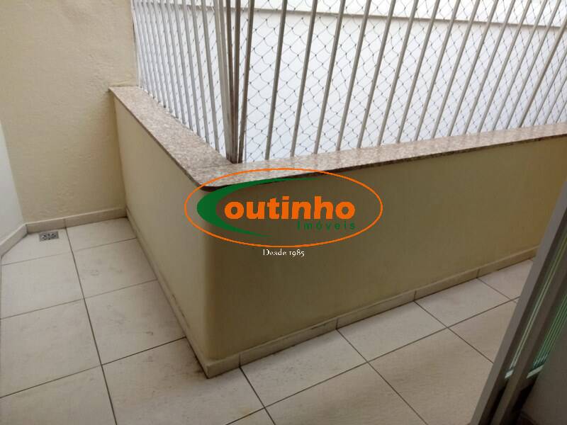 Apartamento à venda com 2 quartos, 78m² - Foto 5