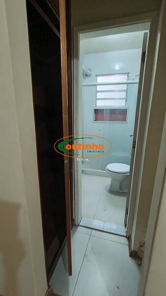 Apartamento à venda com 2 quartos, 60m² - Foto 10