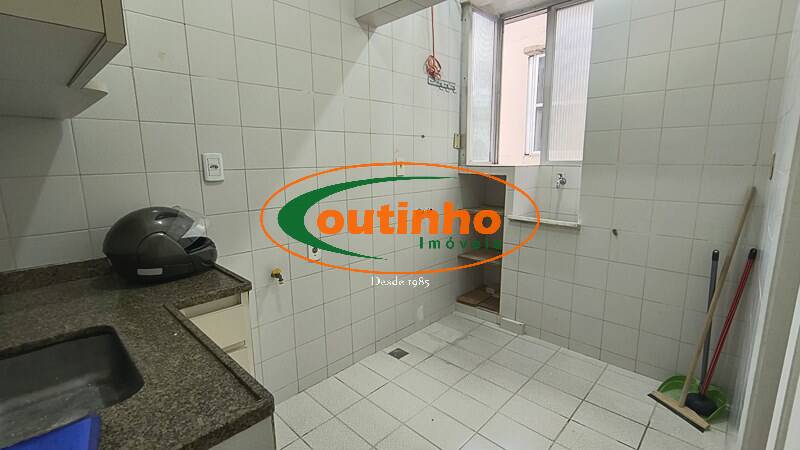 Apartamento à venda com 2 quartos, 60m² - Foto 16